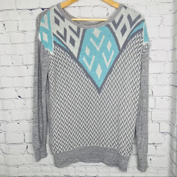 Urban Outfitters Ecote White Blue Gray Chevron Intarsia Sweater Size Small - Picture 2 of 11